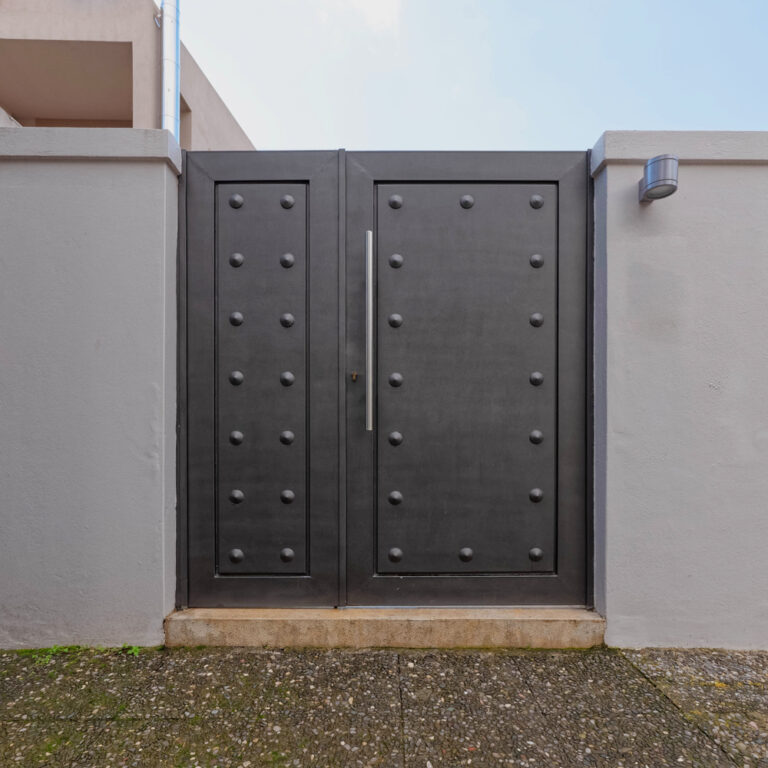 metal pedestrian gate